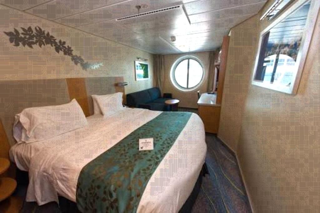 VOYAGER - Oceanview Stateroom /May 14-21, 2027 - ALASKA
