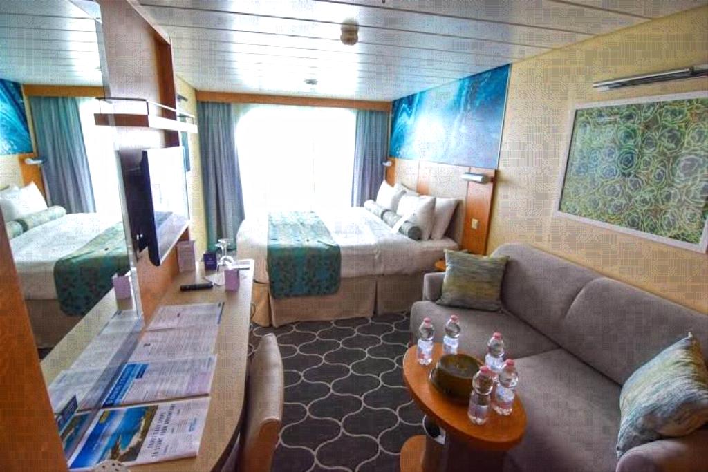 VOYAGER Oceanview Stateroom with Balcony / May 14-21, 2027 - ALASKA